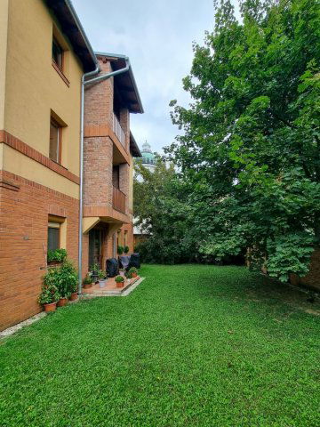 Kiadó téglalakás, albérlet, Szombathelyen 220 E Ft / hó