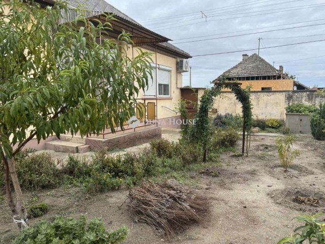 Eladó családi ház, Fajszon 25 M Ft, 3 szobás