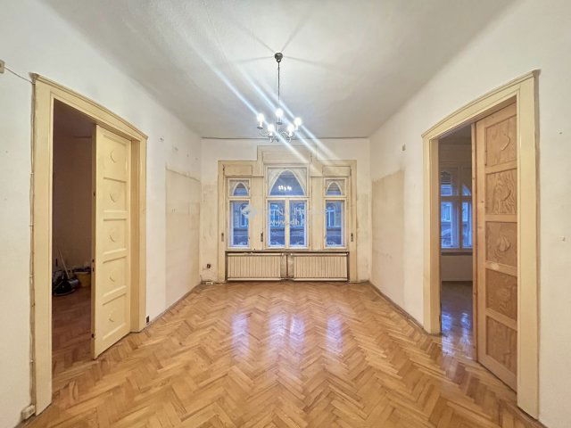 Eladó téglalakás, Budapesten, VII. kerületben 90 M Ft, 4 szobás