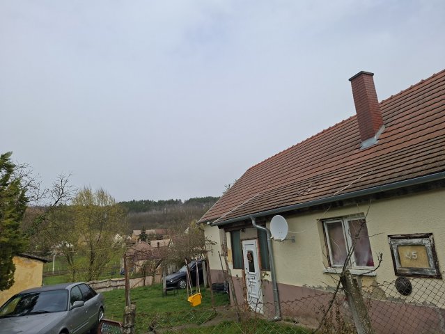 Eladó családi ház, Ligeten 17 M Ft, 2 szobás