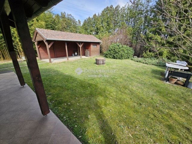 Eladó családi ház, Budapesten, XXI. kerületben 99 M Ft, 4 szobás