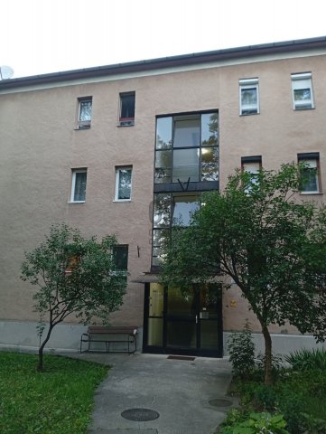 Eladó téglalakás, Ózdon 15 M Ft, 2 szobás