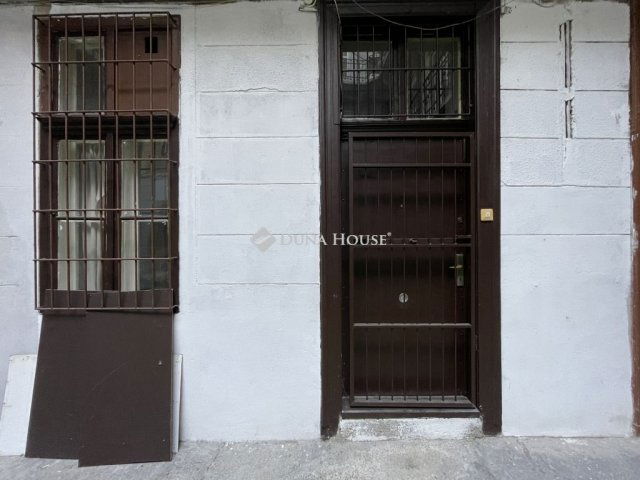 Eladó téglalakás, Budapesten, VIII. kerületben 42.3 M Ft