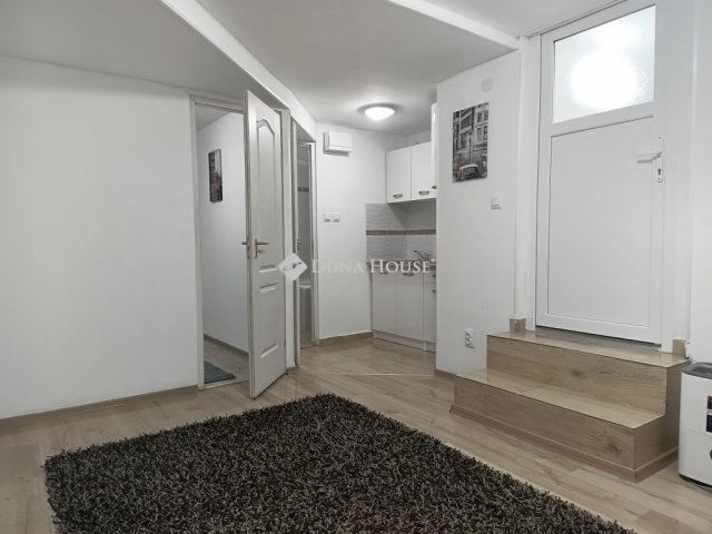 Eladó téglalakás, Budapesten, VIII. kerületben 22.9 M Ft