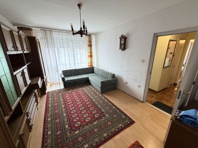 Eladó panellakás, Kaposváron 31.99 M Ft, 2 szobás