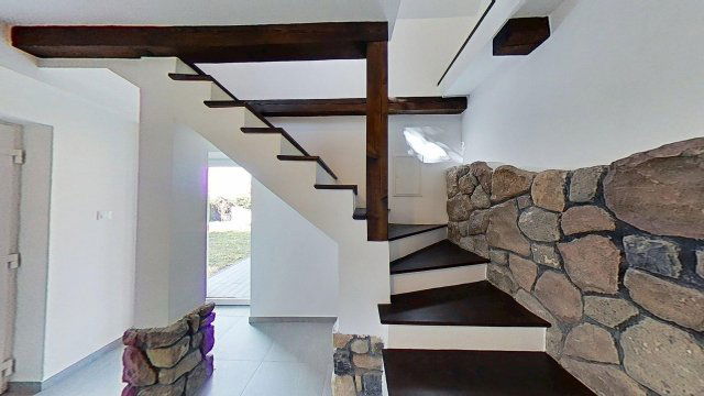 Eladó családi ház, Kővágóörsön 140 M Ft, 3 szobás