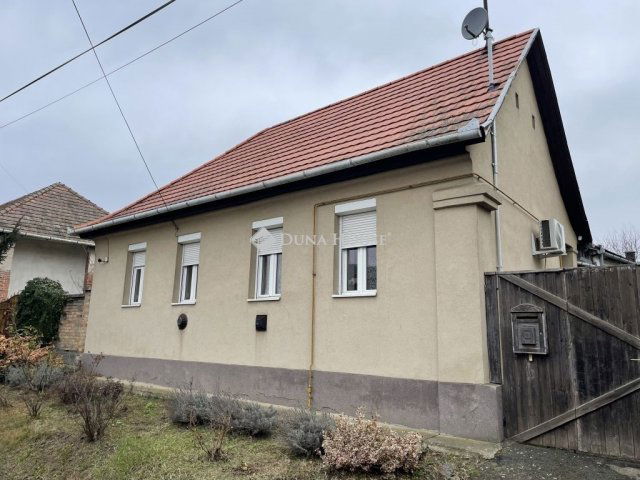 Eladó családi ház, Nagyorosziban 39.9 M Ft, 6 szobás