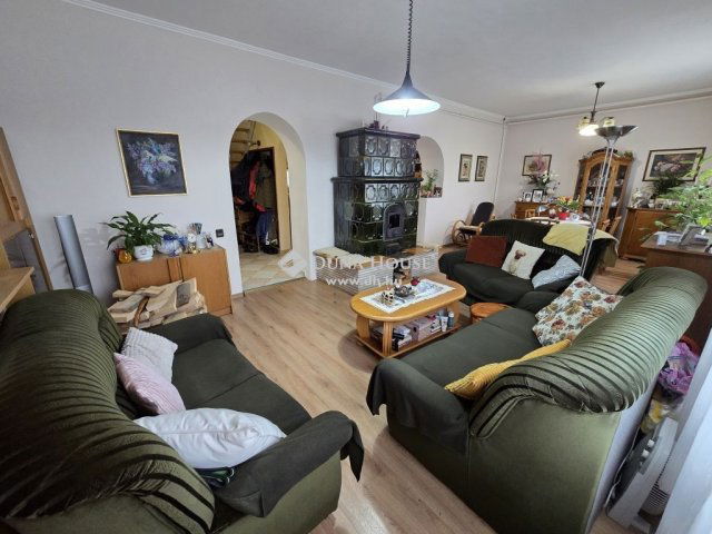 Eladó családi ház, Veszprémben 119 M Ft, 4 szobás