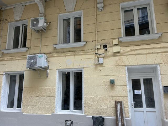 Eladó téglalakás, Budapesten, V. kerületben 115 M Ft, 3 szobás