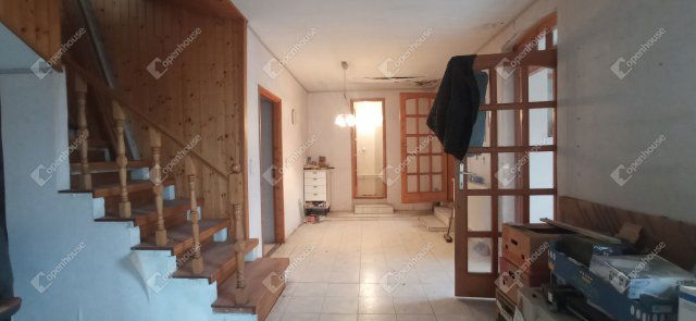 Eladó családi ház, Sopronban 49.5 M Ft, 5 szobás