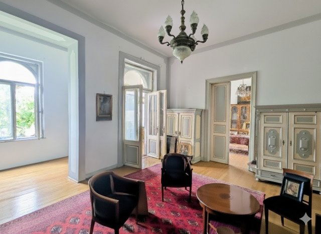 Eladó téglalakás, Budapesten, VI. kerületben, Benczúr utcában