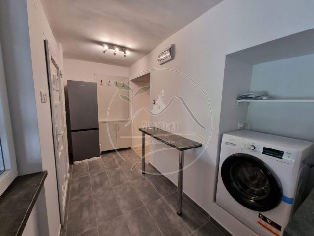 Eladó családi ház, Gyulán 32.99 M Ft, 2 szobás
