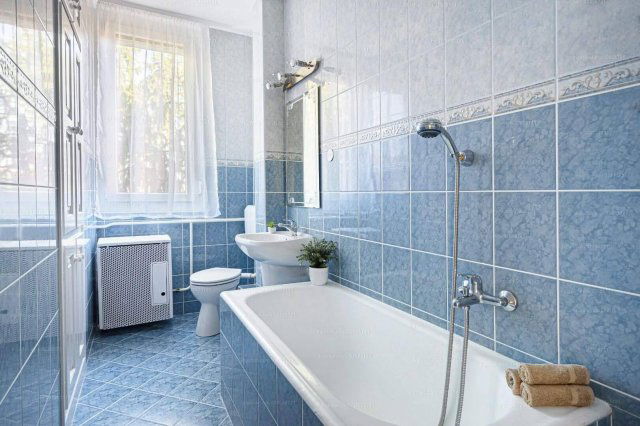 Eladó téglalakás, Keszthelyen 45 M Ft, 2 szobás