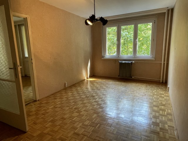 Eladó panellakás, Budapesten, XI. kerületben, Fehérvári úton