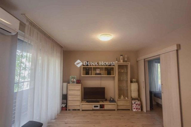 Eladó panellakás, Budapesten, IV. kerületben 59 M Ft, 2 szobás