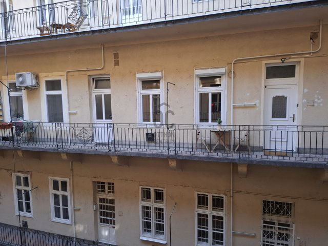 Eladó téglalakás, VIII. kerületben, Bródy Sándor utcában