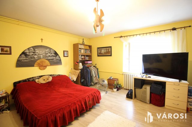 Eladó családi ház, Hódmezővásárhelyen 40 M Ft, 4+1 szobás