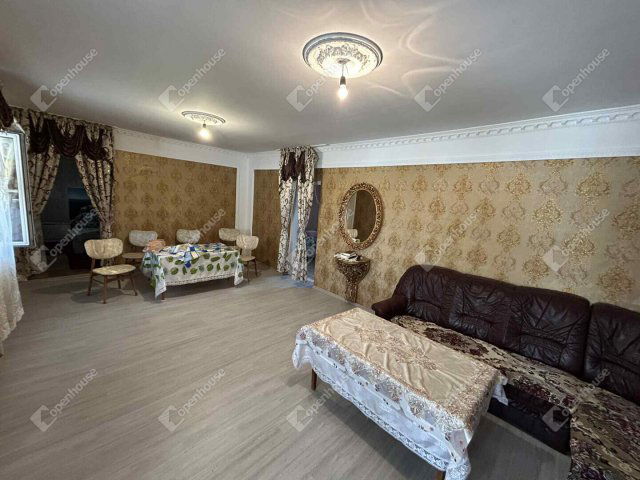 Eladó családi ház, Pilisen 29.9 M Ft, 2 szobás