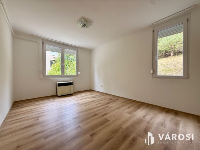 Eladó téglalakás, Salgótarjánban 15.7 M Ft, 1 szobás