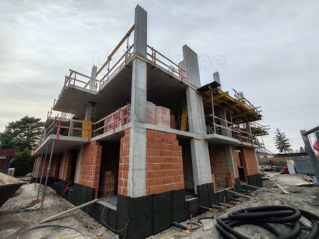 Eladó téglalakás, Fonyódon 47.99 M Ft, 1 szobás