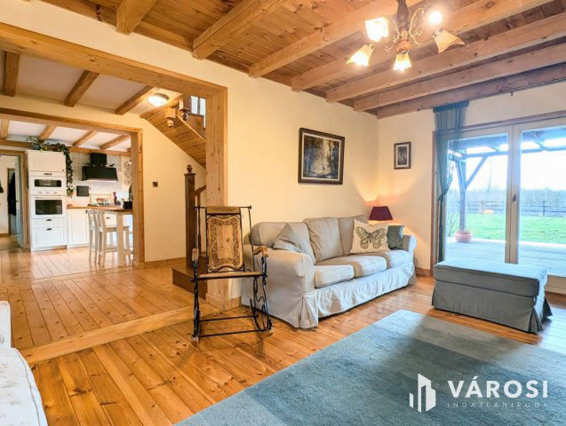 Eladó családi ház, Békéscsabán 115 M Ft, 4 szobás