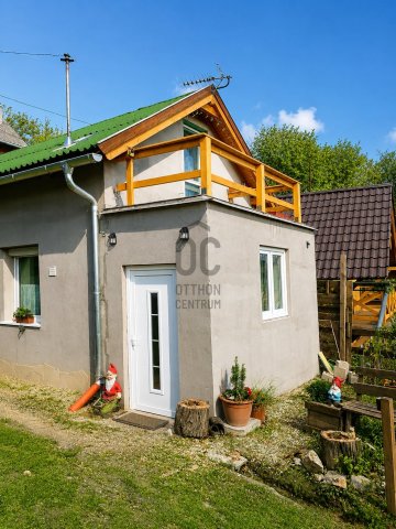 Eladó családi ház, Kesztölcön 24.5 M Ft, 2 szobás