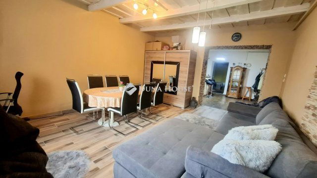 Eladó családi ház, Dunavecsén, Móricz Zsigmond utcában 34 M Ft