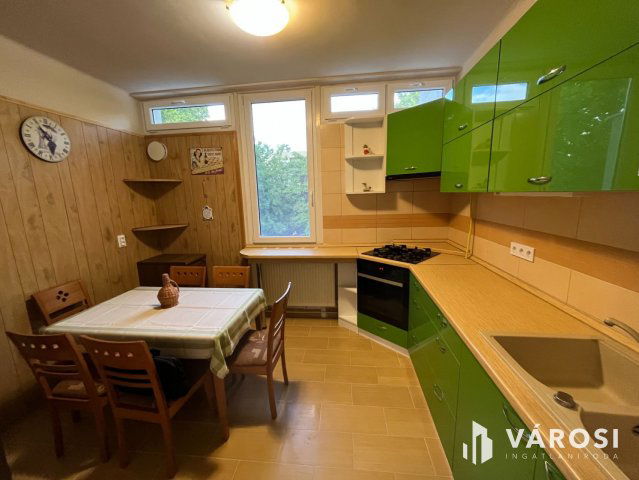 Kiadó téglalakás, albérlet, Debrecenben 270 E Ft / hó, 3 szobás