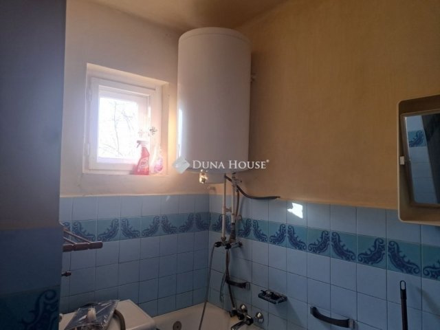 Eladó családi ház, Sülysápon 69.9 M Ft, 3 szobás