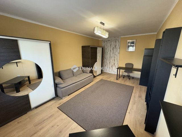 Eladó téglalakás, Budapesten, IV. kerületben 64 M Ft, 2 szobás