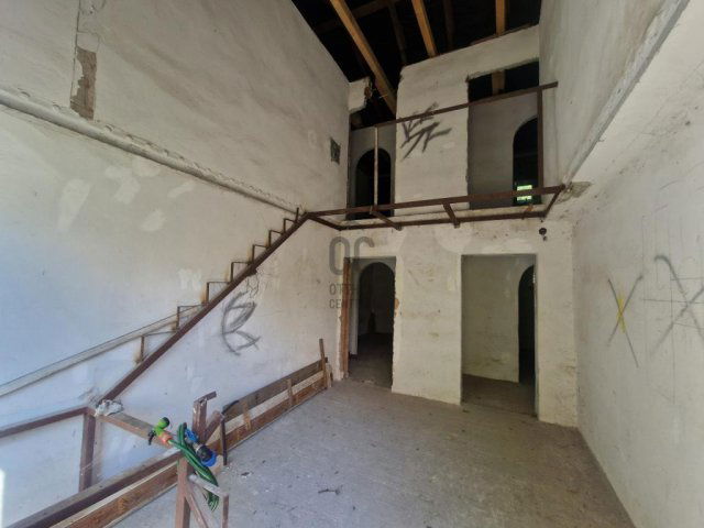 Eladó családi ház, Tóalmáson 60 M Ft, 8 szobás