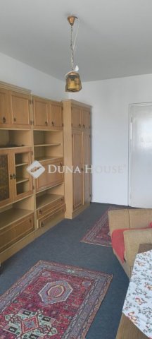 Kiadó panellakás, albérlet, Budapesten, XV. kerületben, 3 szobás