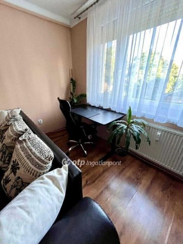 Eladó panellakás, Miskolcon 35.9 M Ft, 2 szobás