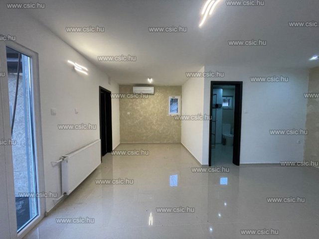 Eladó családi ház, Dunakeszin 69.9 M Ft, 2 szobás