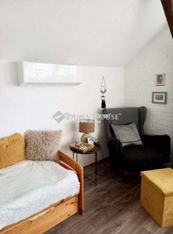 Eladó családi ház, Helvécián 89.9 M Ft, 5 szobás