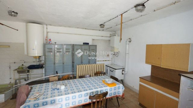 Eladó családi ház, Kálócfán 59.99 M Ft, 4 szobás