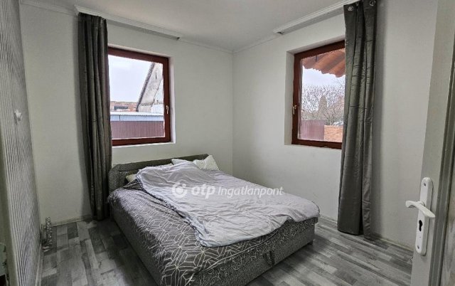 Eladó családi ház, Pusztaszabolcson 89 M Ft, 3 szobás