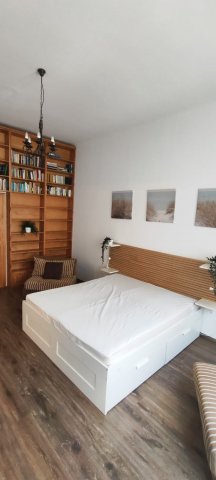 Kiadó téglalakás, albérlet, V. kerületben, Szép utcában