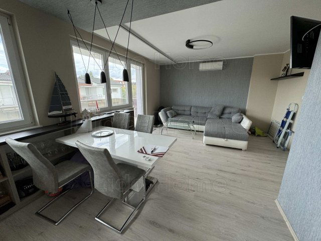 Kiadó téglalakás, albérlet, Siófokon 450 E Ft / hó, 3 szobás