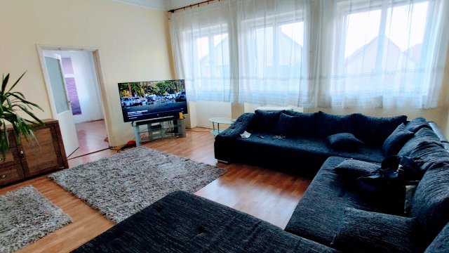 Eladó családi ház, Bugyin 55 M Ft, 6 szobás