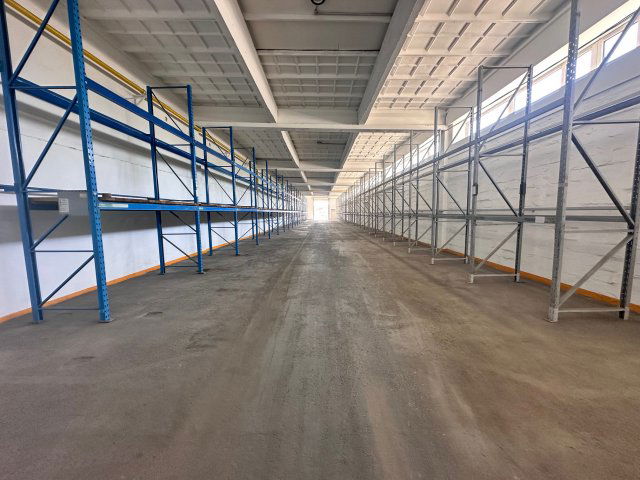 Kiadó ipari ingatlan, Tatán 4788 E Ft / hó / költözzbe.hu