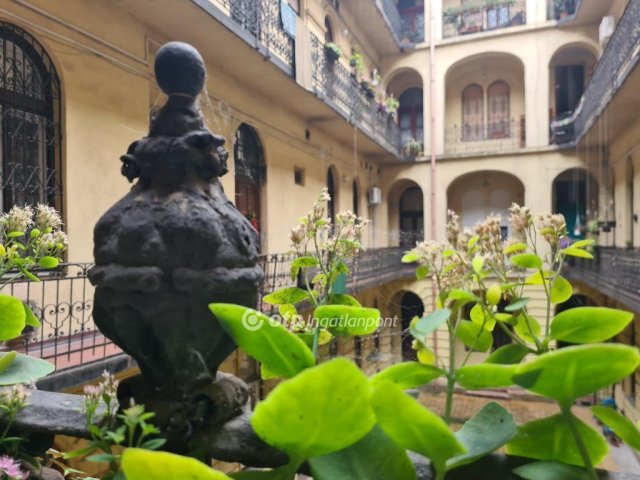 Eladó téglalakás, Budapesten, VII. kerületben 95 M Ft