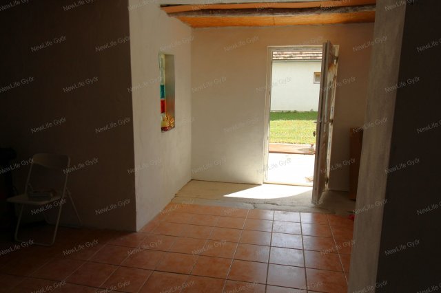 Eladó családi ház, Győrságon 37.5 M Ft, 3 szobás