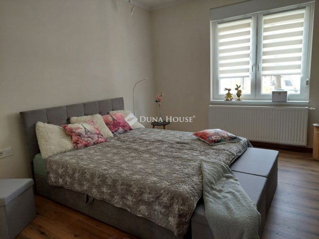 Eladó családi ház, Baján 69.9 M Ft, 3 szobás