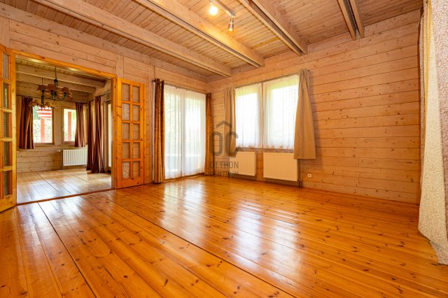 Eladó családi ház, Nagykovácsiban 164.9 M Ft, 7 szobás