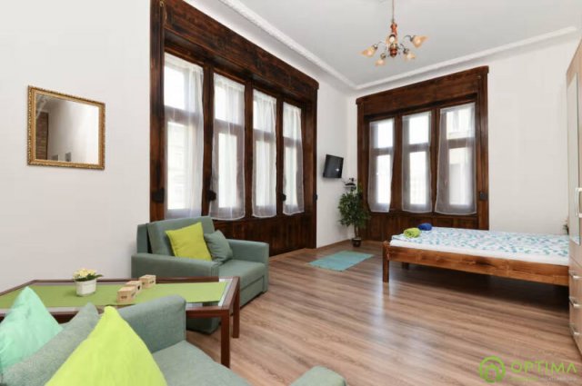 Eladó téglalakás, Budapesten, VIII. kerületben 186 M Ft