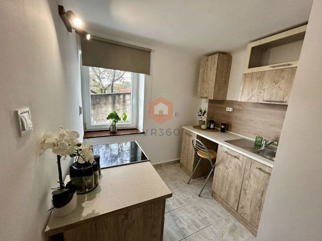 Eladó családi ház, Pécsett, Szőlő utcában 24.9 M Ft, 1 szobás