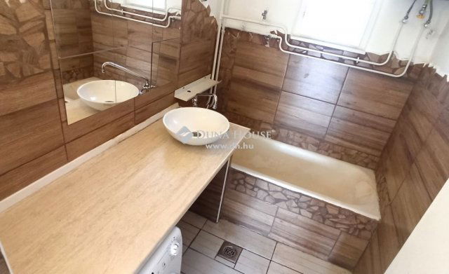 Eladó mezogazdasagi ingatlan, Tiszakécskén 32 M Ft, 4 szobás