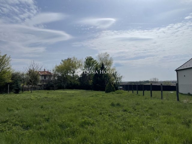 Eladó telek, Telkin, Zúzmara utcában 99 M Ft