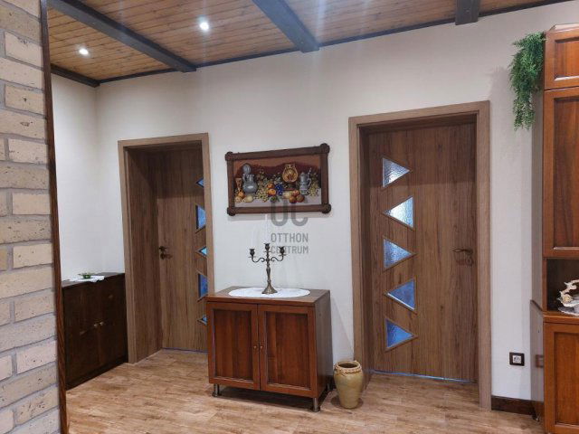 Eladó családi ház, Zamárdiban 149 M Ft, 5 szobás